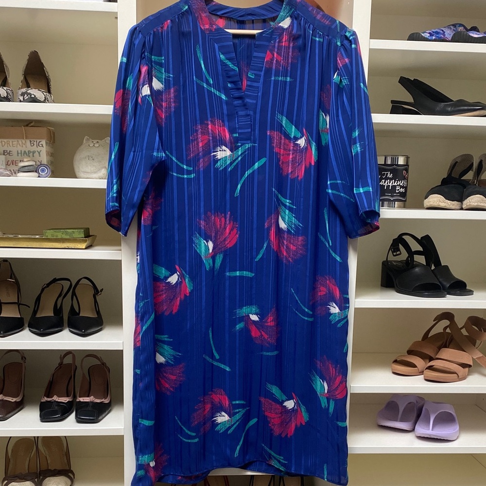 Vintage - Vibrant Floral Blue Dress. Size L. EUC.